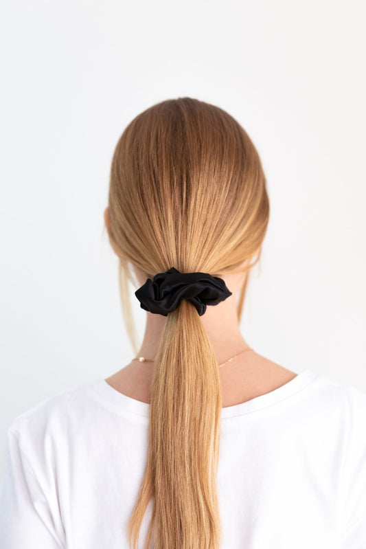 Black scrunchie - Be Lusch